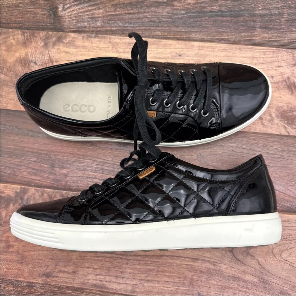 ECCO Soft 7 Black Quilted Leather Patent Cap Toe Lace Up Sneakers EU 40 US 9-9.5